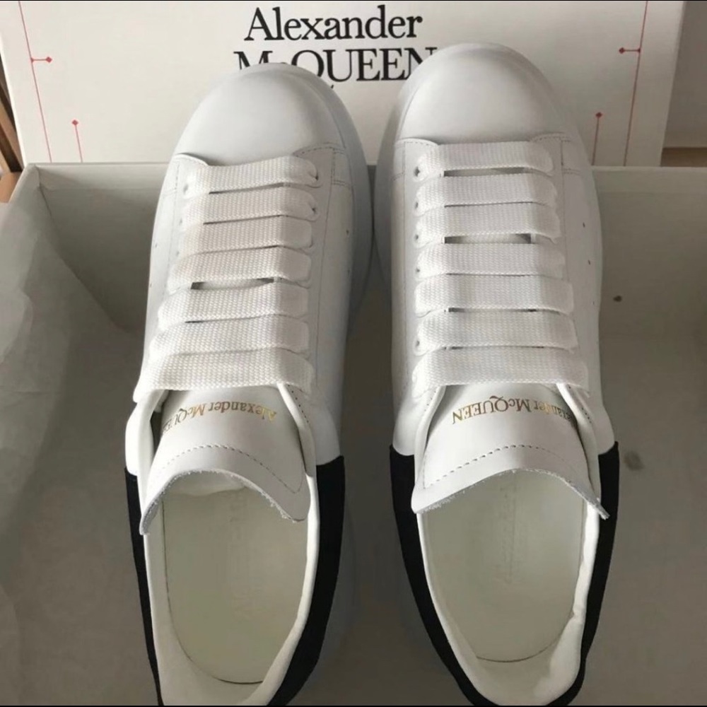 alexander mcqueens sneakers